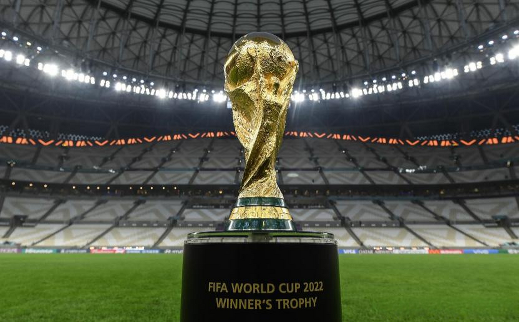 再以突如其 再以突如其